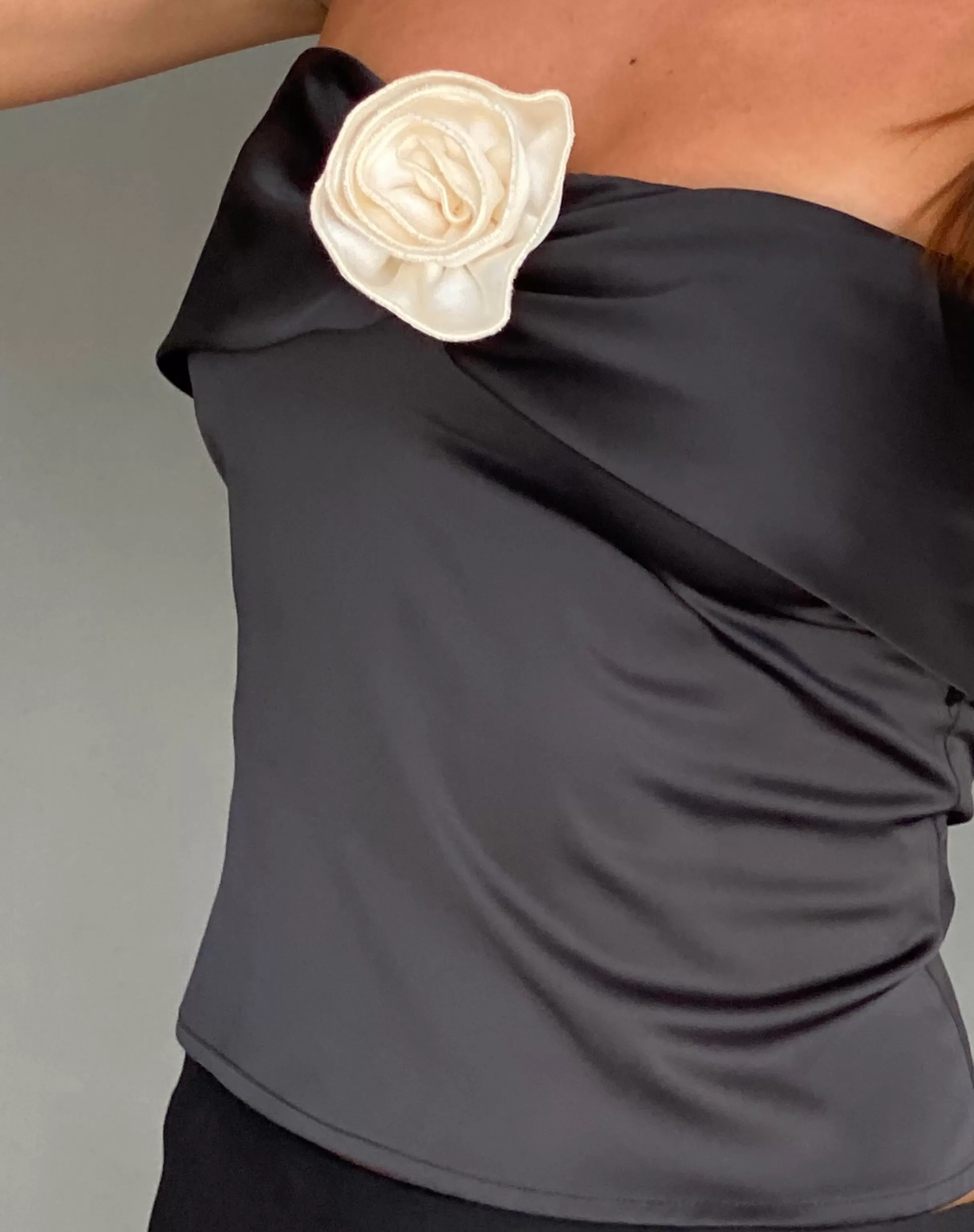 Best Astrum Bandeau Satin Top In BANDEAU TOPS